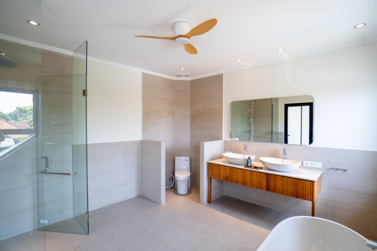 Moderne villa met 3 slaapkamers en privézwembad, Sanur, Bali (23)